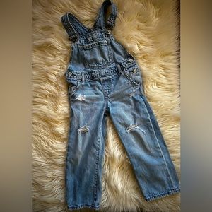 Baby GAP toddler (size 4) overalls. Like new condition.
